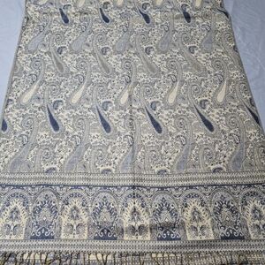 Pashmina Blue and Cream Paisley Shawl